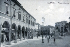 at Piazza Alberica